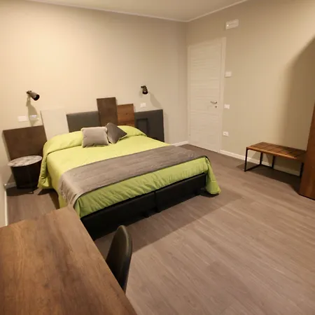 Pove 2.4 Hotel-2